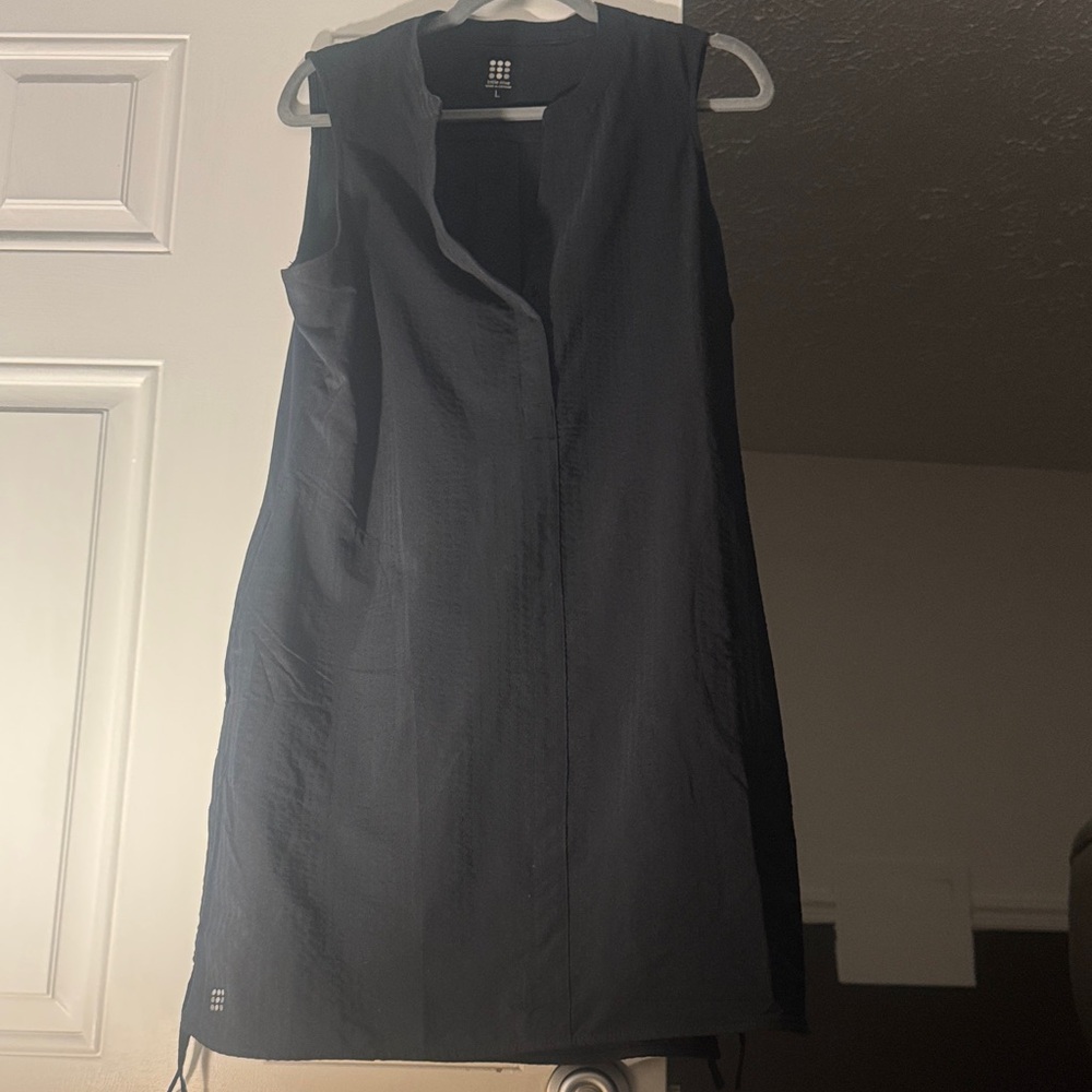 Title Nine Black Sleeveless Midi Dress